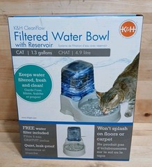 K & H FILTERED WATER BOWL W/ RESERVOIR Cat/Small Dog 1.3gallons filter included