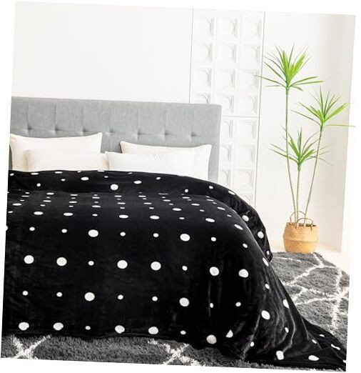 Oversized King Fleece Blanket 120×120 inches, Soft 120″x120″ Black/White Dots