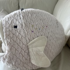 Nandog Pet Gear Fish Cat & Dog cave Bed White velvety Plush Small Breeds