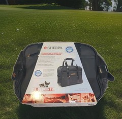 Sherpa Tote Around Town Travel Pet Carrier with Stay Clean Technology Black NIB