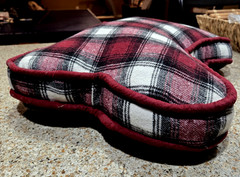 Plush Red/Black Plaid Bone-Shape Soft-Sided Pet/Dog Pillow/Cushion;20″Reversible