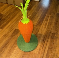 EveryYay Novelty Carrot Cat Scratch Post Medium Orange Green Toy Decorative