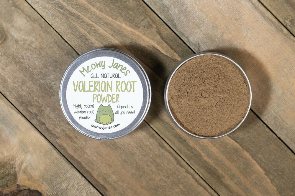 Valerian Root Powder – Meowy Janes – Fine Ground Valerian Root – Cat Toy