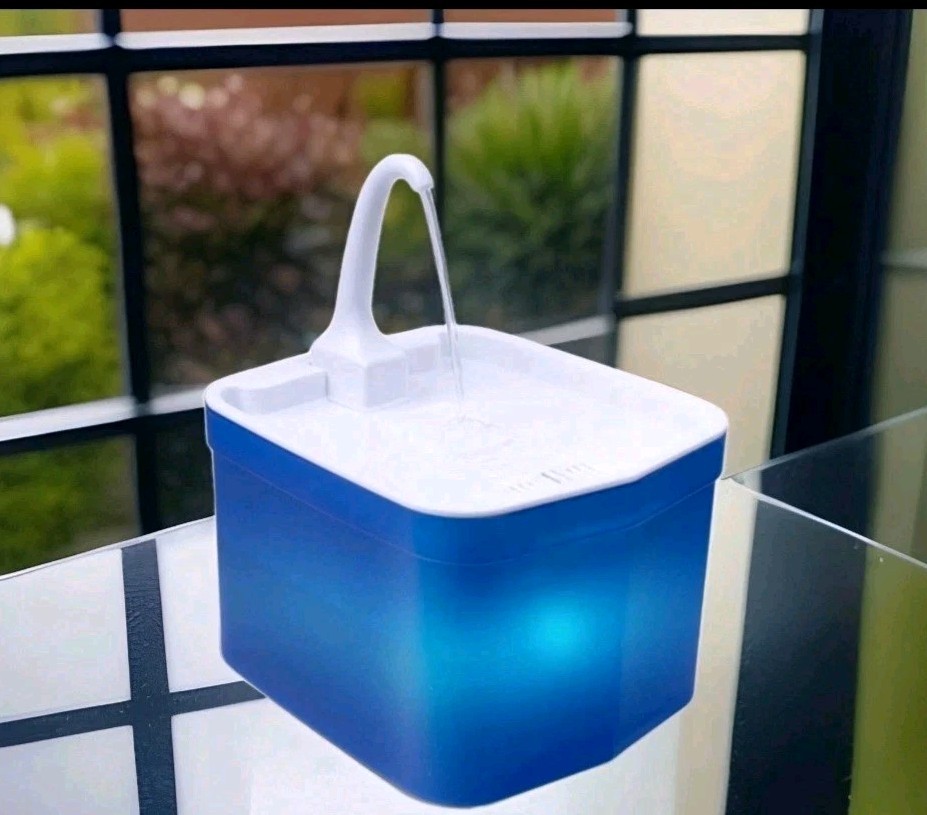 Pet Cat Dog Drinking Water Fountain Filtered Blue Lighted USB Connected Unit