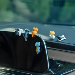 6 Unique Cat Car Accessories – Adorable Resin Dashboard and Mirror Decorations